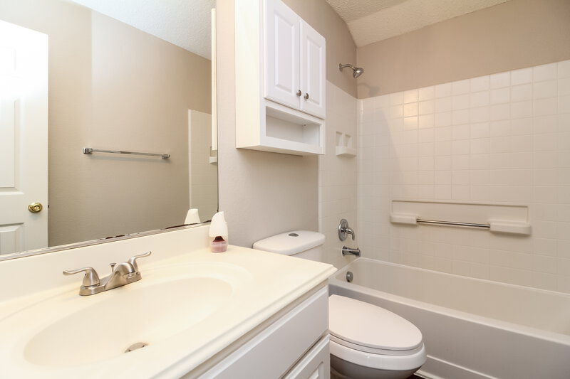 2,125/Mo, 1532 Warrington Way Forney, TX 75126 Bathroom View