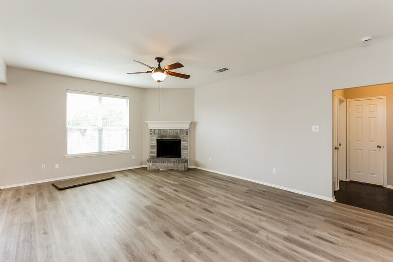 3,430/Mo, 948 Benjamin Dr Burleson, TX 76028 Misc View 2