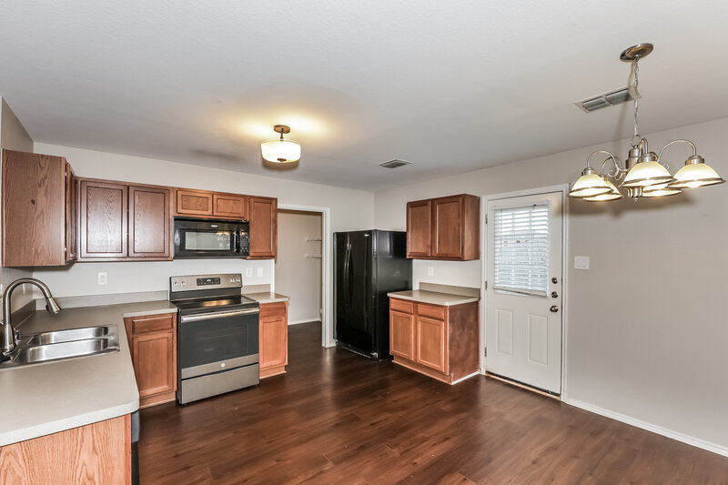 2,285/Mo, 1429 Lauren Dr Burleson, TX 76028 Kitchen View 2