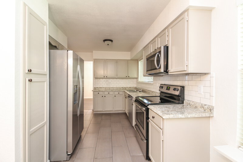 2,170/Mo, 6003 Rocky Point Dr Arlington, TX 76018 Kitchen View