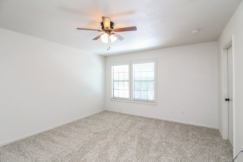 2,170/Mo, 6003 Rocky Point Dr Arlington, TX 76018 Master Bedroom View 2