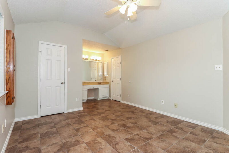 2,095/Mo, 113 Bugle Ct Fort Worth, TX 76108 Master Bedroom View 2