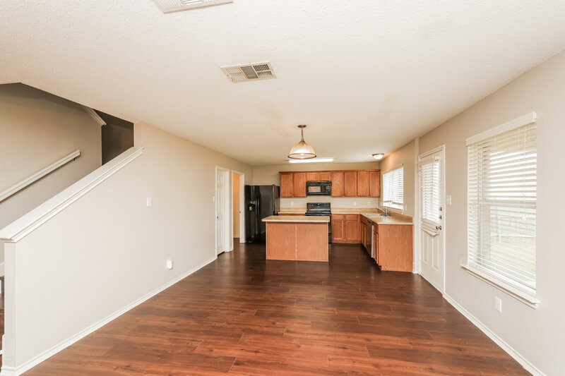 2,560/Mo, 2309 Raven Ct Mesquite, TX 75181 Living Room View