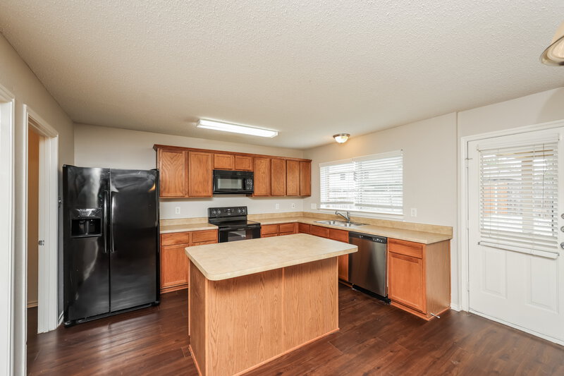 2,560/Mo, 2309 Raven Ct Mesquite, TX 75181 Kitchen View