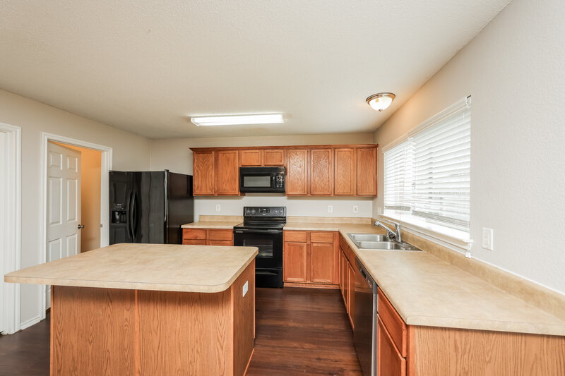 2,560/Mo, 2309 Raven Ct Mesquite, TX 75181 Kitchen View 2