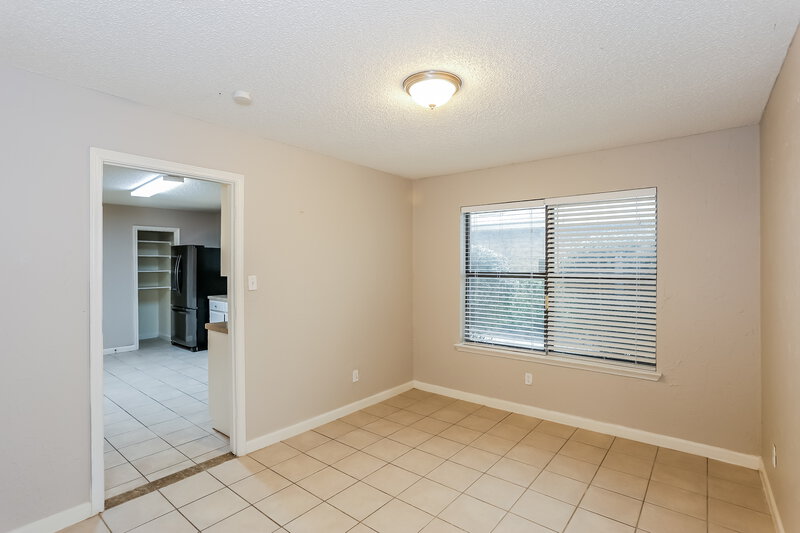 2,300/Mo, 1365 Roan Dr Lancaster, TX 75134 Dining Room View
