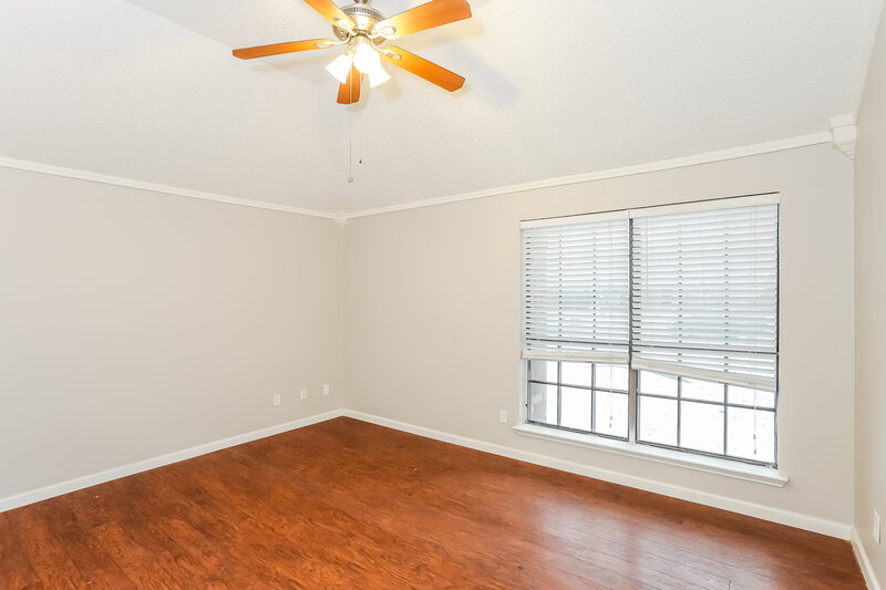 2,300/Mo, 1365 Roan Dr Lancaster, TX 75134 Main Bedroom View