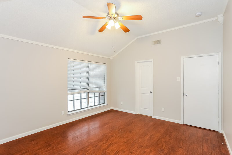 2,300/Mo, 1365 Roan Dr Lancaster, TX 75134 Main Bedroom View 2