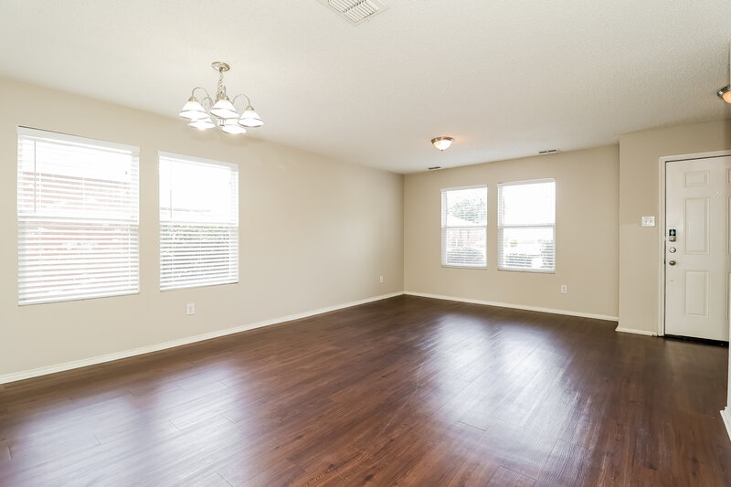 2,170/Mo, 8737 Hunters Point Way Fort Worth, TX 76123 Living Room View