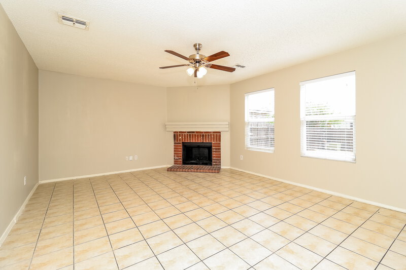 2,170/Mo, 8737 Hunters Point Way Fort Worth, TX 76123 Family Room View