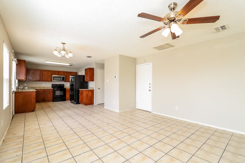 2,170/Mo, 8737 Hunters Point Way Fort Worth, TX 76123 Family Room View 2