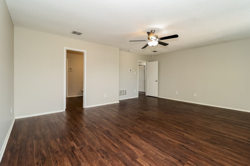 2,170/Mo, 8737 Hunters Point Way Fort Worth, TX 76123 Main Bedroom View 2