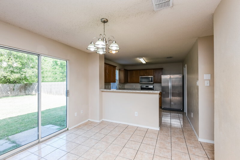 2,110/Mo, 7606 Tin Cup Dr Arlington, TX 76001 Breakfast Nook View