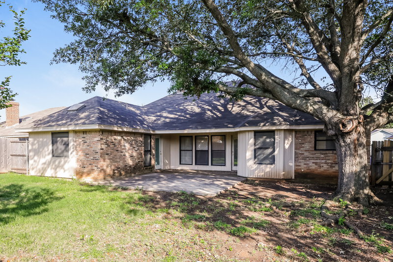 2,060/Mo, 3816 Ashley Ln Fort Worth, TX 76123 Rear View