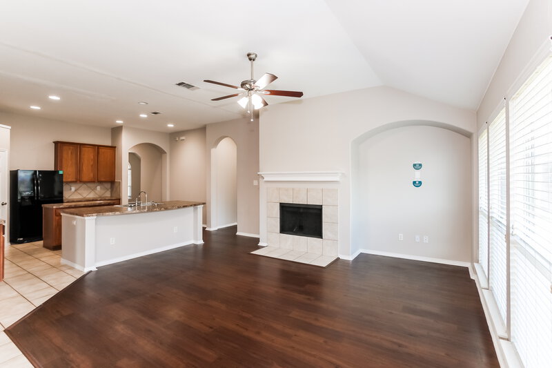2,320/Mo, 240 Cedar Crest Dr Justin, TX 76247 Living Room View 2