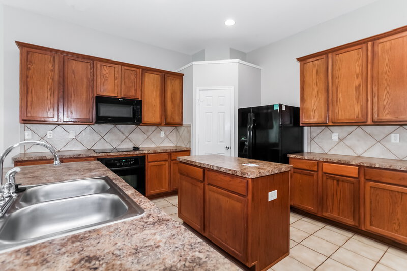 2,320/Mo, 240 Cedar Crest Dr Justin, TX 76247 Kitchen View 2
