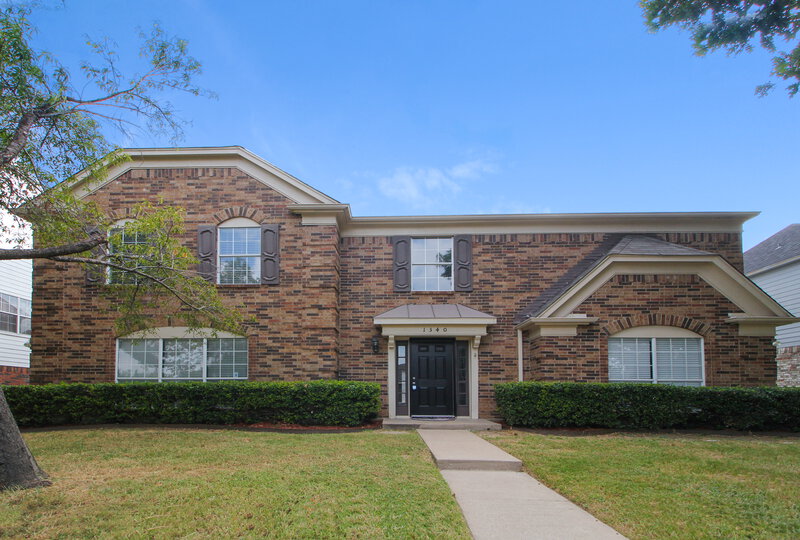 2,040/Mo, 1340 E Miller Dr Cedar Hill, TX 75104 External View