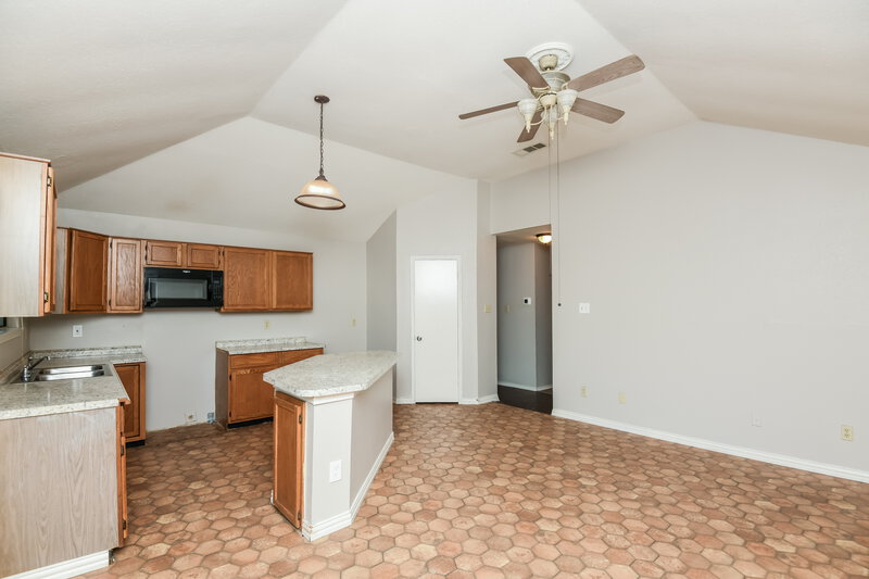 2,280/Mo, 2712 Poplar Spring Rd Fort Worth, TX 76123 Breakfast Nook View
