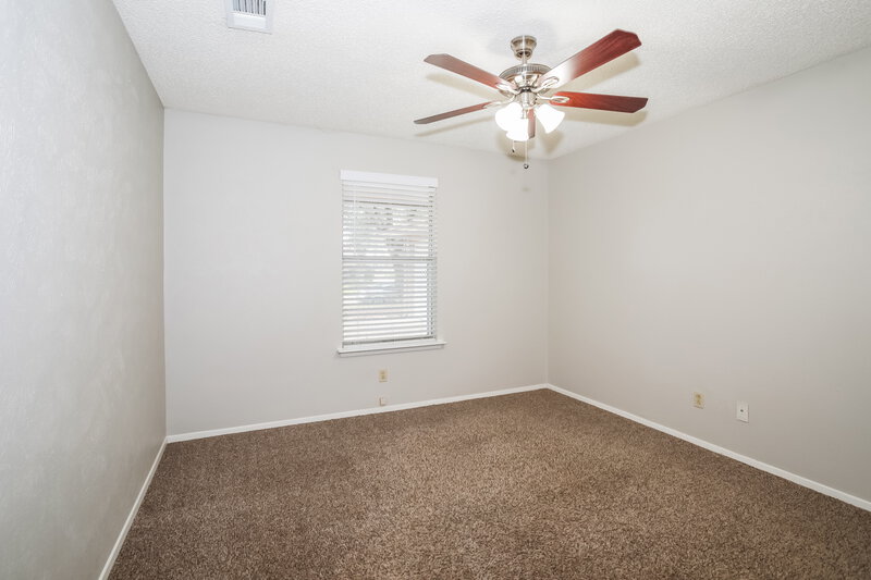 2,650/Mo, 812 Sandpiper Dr Denton, TX 76205 Bedroom View 2