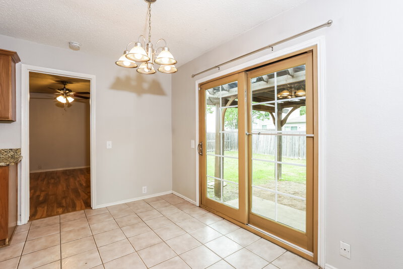 2,245/Mo, 7005 Edmundson Dr Arlington, TX 76002 Dining Room View 2