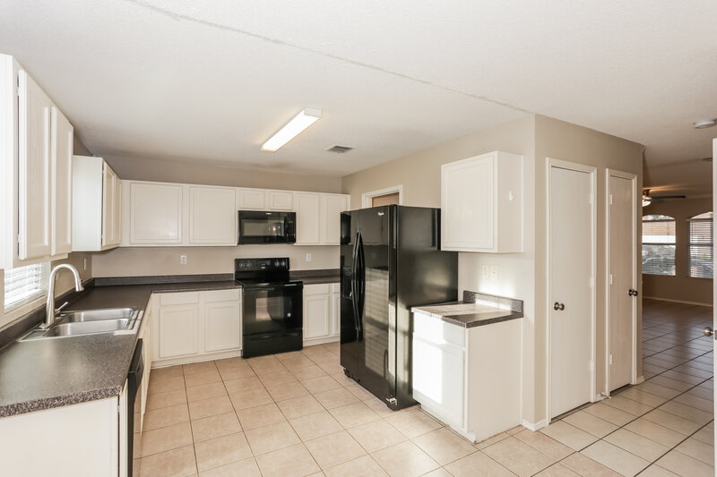 2,075/Mo, 8728 Polo Dr Fort Worth, TX 76123 Kitchen View