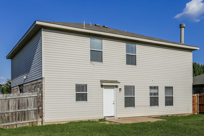 2,075/Mo, 8728 Polo Dr Fort Worth, TX 76123 Rear View