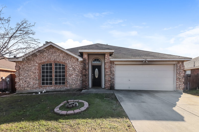 2,030/Mo, 513 Denise St Saginaw, TX 76179 External View