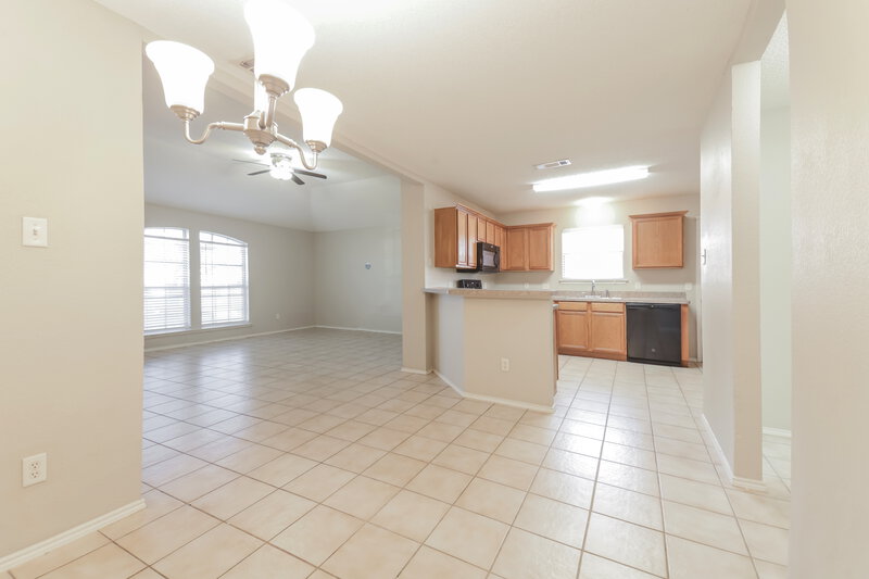 2,030/Mo, 513 Denise St Saginaw, TX 76179 Dining Room View