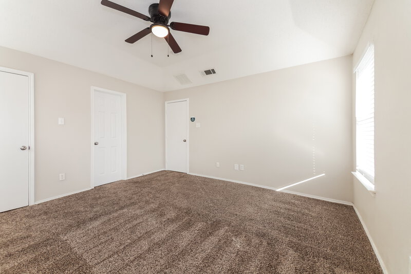 2,030/Mo, 513 Denise St Saginaw, TX 76179 Main Bedroom View
