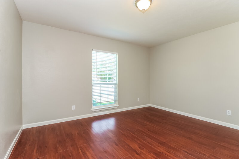 2,325/Mo, 4728 Scots Briar Ln Fort Worth, TX 76137 Master Bedroom View 2
