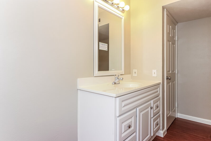 2,325/Mo, 4728 Scots Briar Ln Fort Worth, TX 76137 Bathroom View