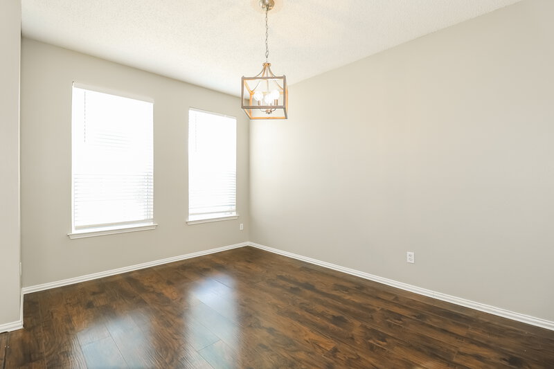 2,100/Mo, 4805 Barnhill Ln Fort Worth, TX 76135 Dining Room View