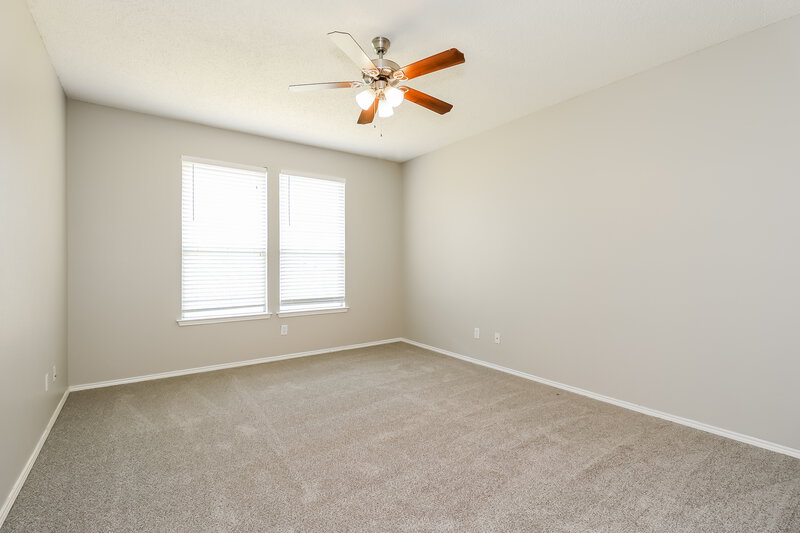 2,100/Mo, 4805 Barnhill Ln Fort Worth, TX 76135 Main Bedroom View