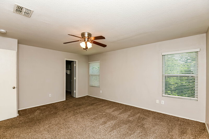 1,865/Mo, 5848 Parkview Hills Ln Fort Worth, TX 76179 Main Bedroom View