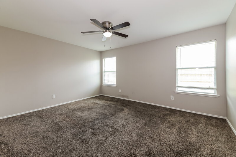 2,030/Mo, 2033 Pine Knot Dr Heartland, TX 75126 Main Bedroom View