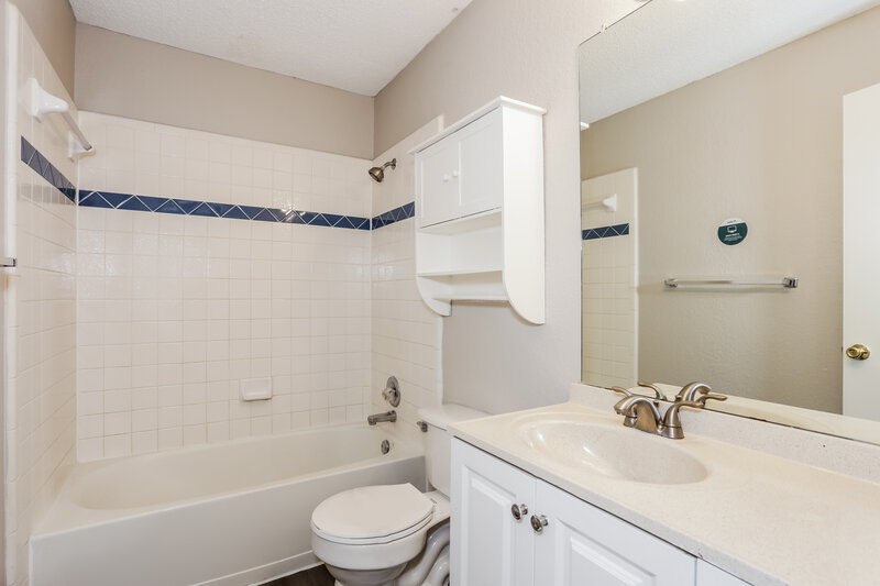 1,875/Mo, 1725 Whispering Cove Trl Fort Worth, TX 76134 Bathroom View