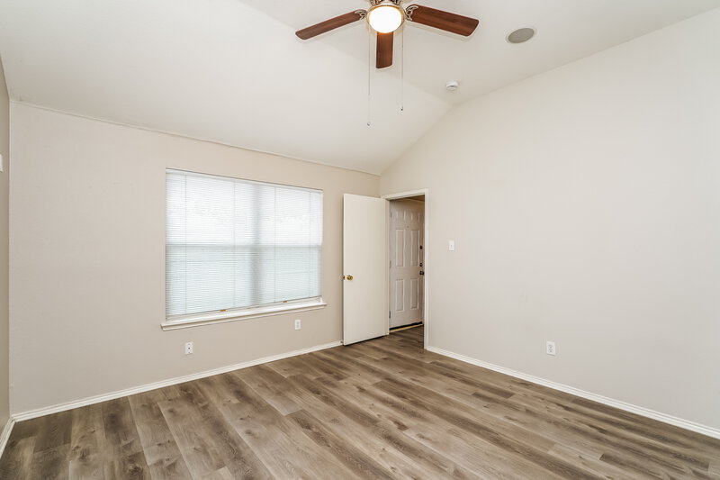 1,910/Mo, 5528 Spring Ridge Dr Watauga, TX 76137 Main Bedroom View 2