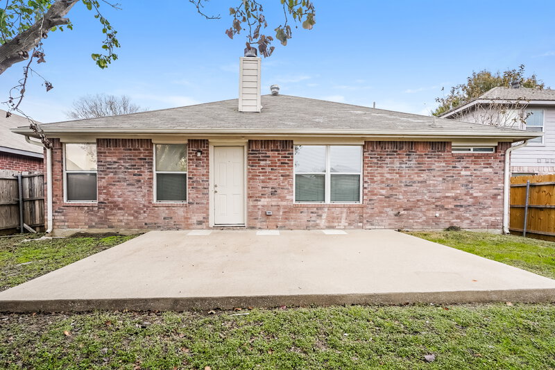 1,910/Mo, 5528 Spring Ridge Dr Watauga, TX 76137 Rear View