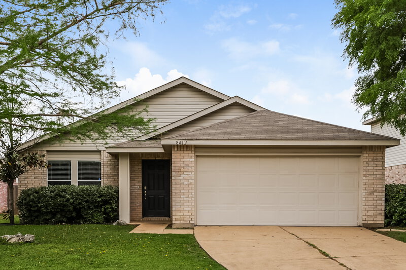 2,260/Mo, 8412 Seven Oaks Ln Denton, TX 76210 External View