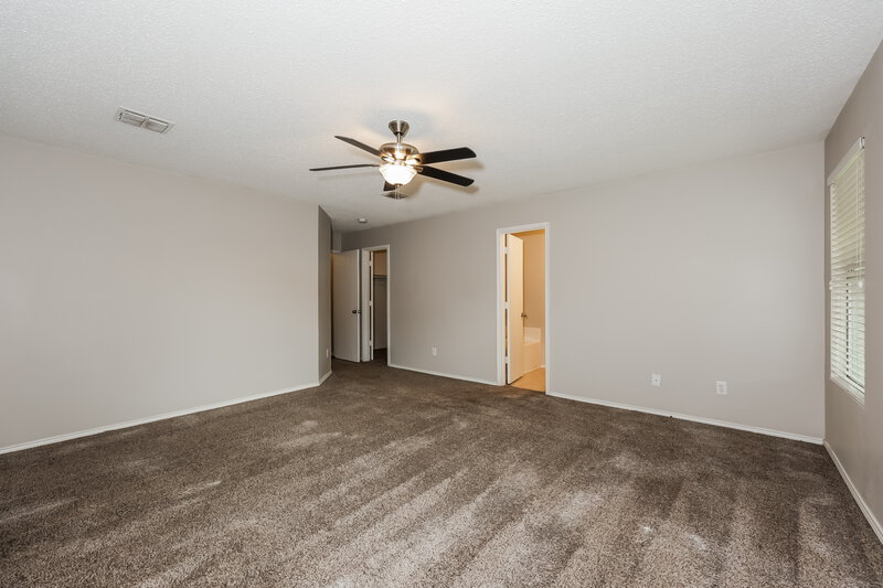 2,260/Mo, 8412 Seven Oaks Ln Denton, TX 76210 Main Bedroom View 2