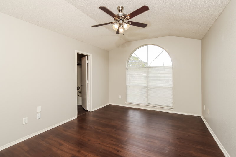 1,915/Mo, 12248 Ortega St Dallas, TX 75253 Main Bedroom View