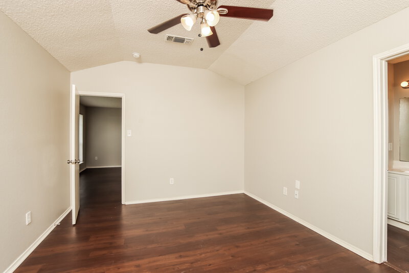 1,915/Mo, 12248 Ortega St Dallas, TX 75253 Main Bedroom View 2