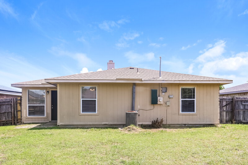 1,945/Mo, 12248 Ortega St Dallas, TX 75253 Rear View