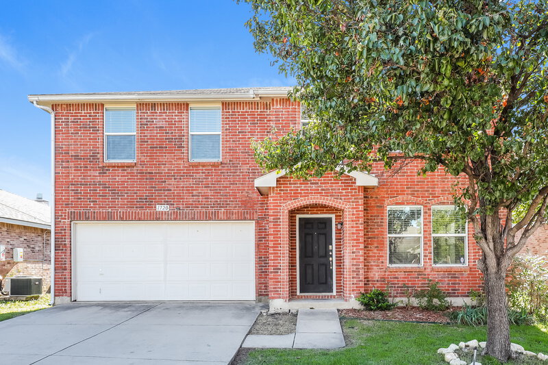 2,240/Mo, 1720 Carolina Ridge Way Justin, TX 76247 External View