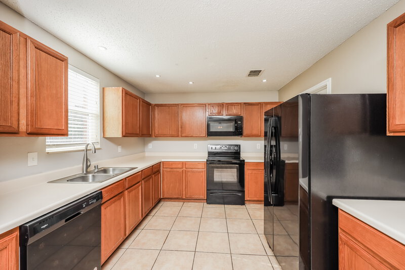 2,240/Mo, 1720 Carolina Ridge Way Justin, TX 76247 Kitchen View