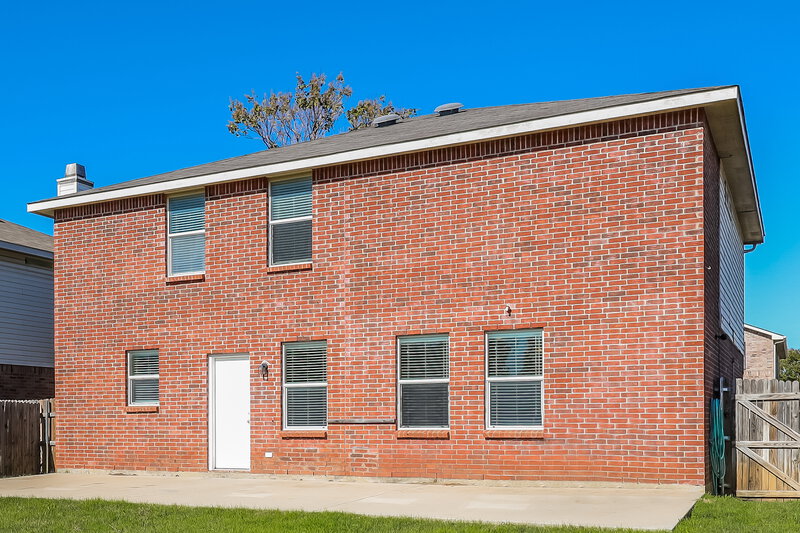 2,240/Mo, 1720 Carolina Ridge Way Justin, TX 76247 Rear View 2