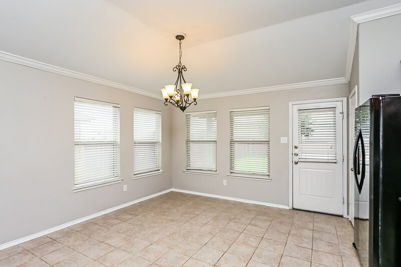 2,225/Mo, 900 W Bend Blvd Burleson, TX 76028 Floorplan View 3