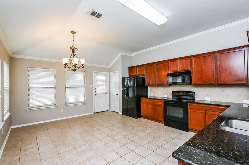 2,225/Mo, 900 W Bend Blvd Burleson, TX 76028 Misc View 3