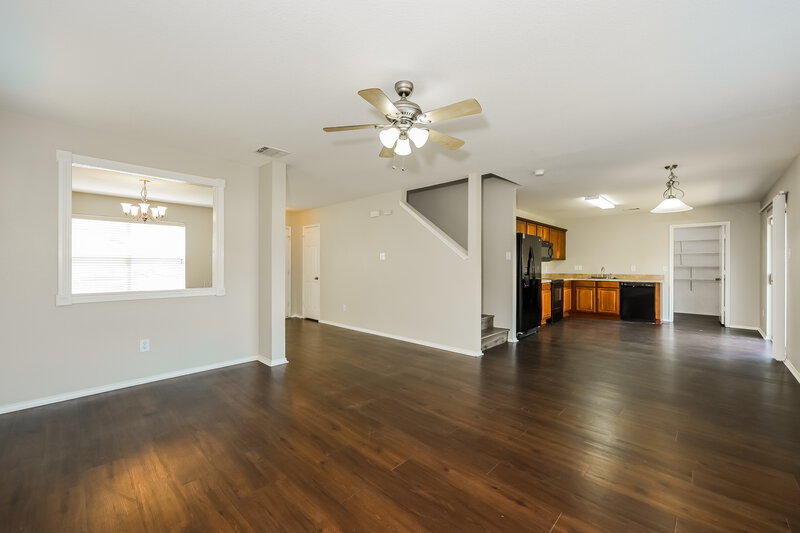 1,950/Mo, 312 Fawn Hill Dr Fort Worth, TX 76134 Living Room View 2