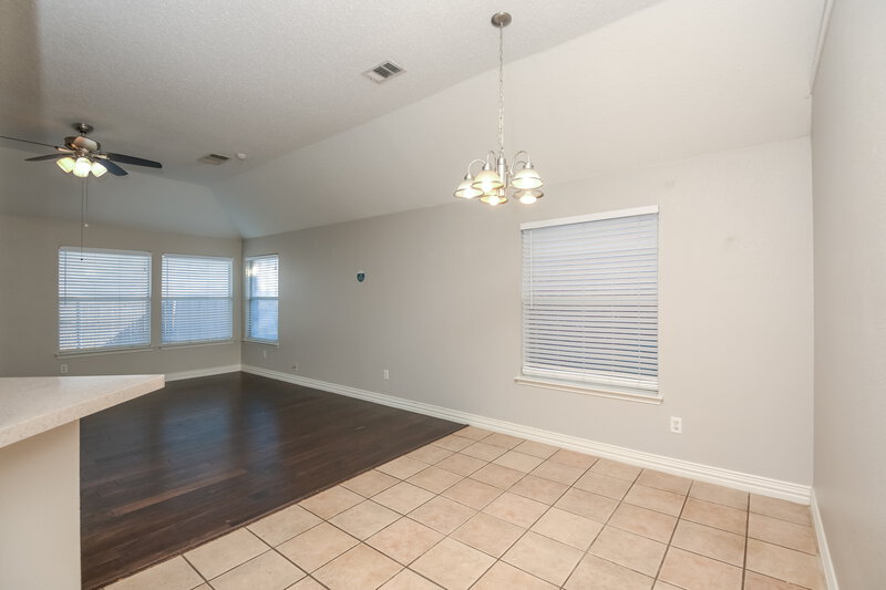2,070/Mo, 11009 Deer Trl Fort Worth, TX 76140 Dining Room View